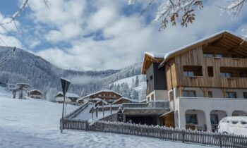 5denní Zájezd (denní Přejezd) S Dopravou, Polopenzí A Skipasem V Ceně – Hotel Mia Co***