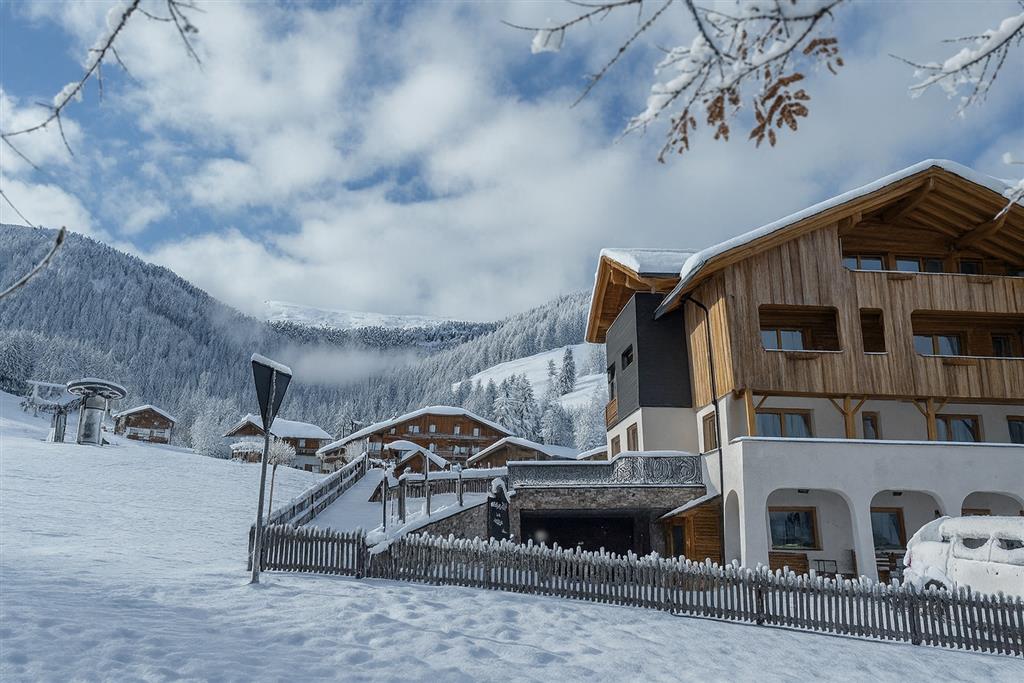 60-20774-Itálie-San-Martino-di-Badia-–-Antermoia-5denní-zájezd-s-dopravou-polopenzí-a-skipasem-v-ceně-–-hotel-Mia-Co-218206